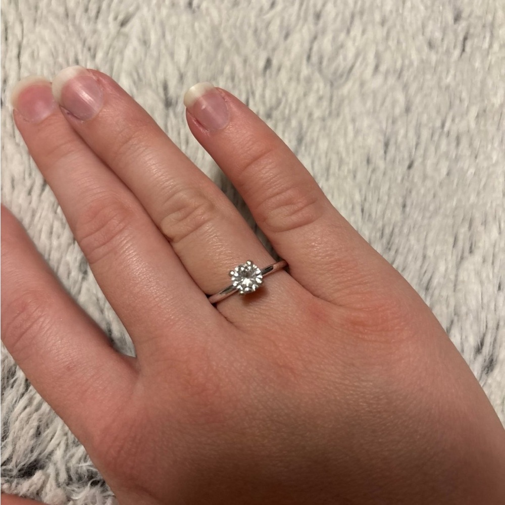 Elegant costume Ring